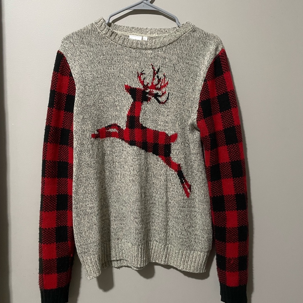 belle du jour , size medium , christmas sweater